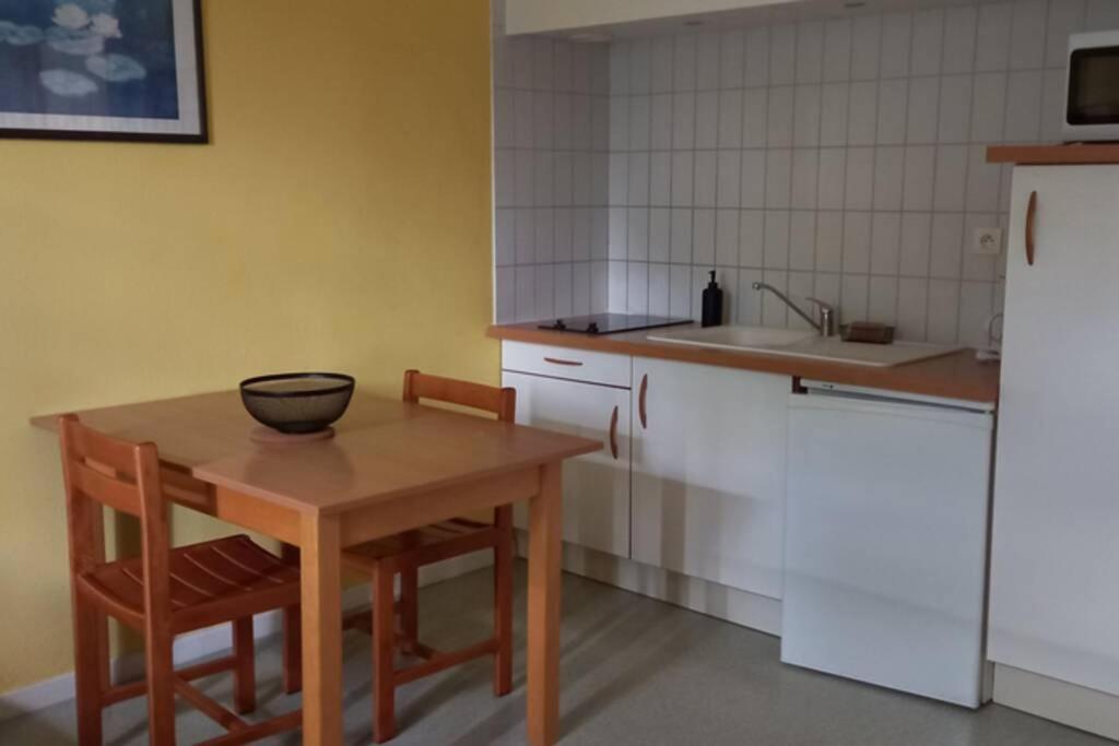 Studio Tres Bien Situe, Belle Vue, Parking Prive Bagnères-de-Bigorre Exterior foto